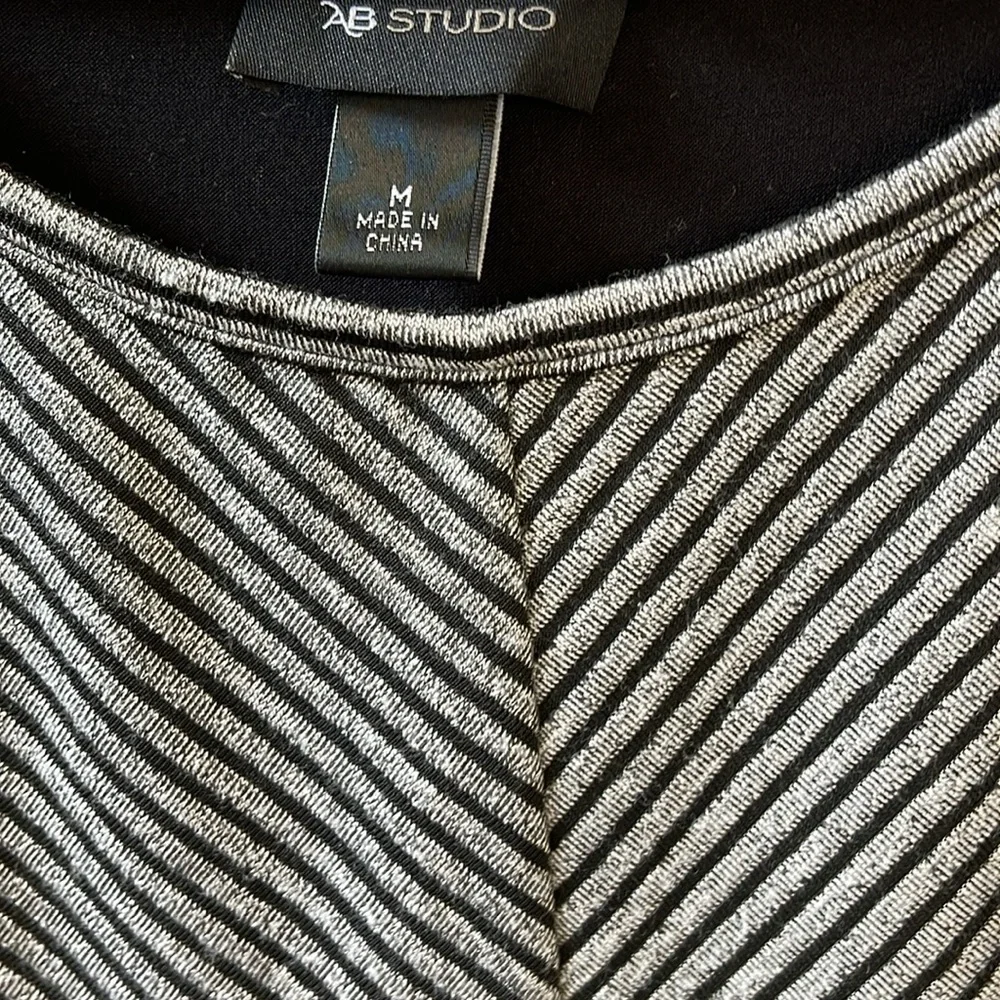 Poncho Women’s Summer Sleeveless Shawl Silver Black Top Sz M